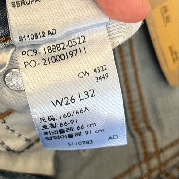 Levi’s 721 High Rise Skinny Jeans - Picture 9 of 13